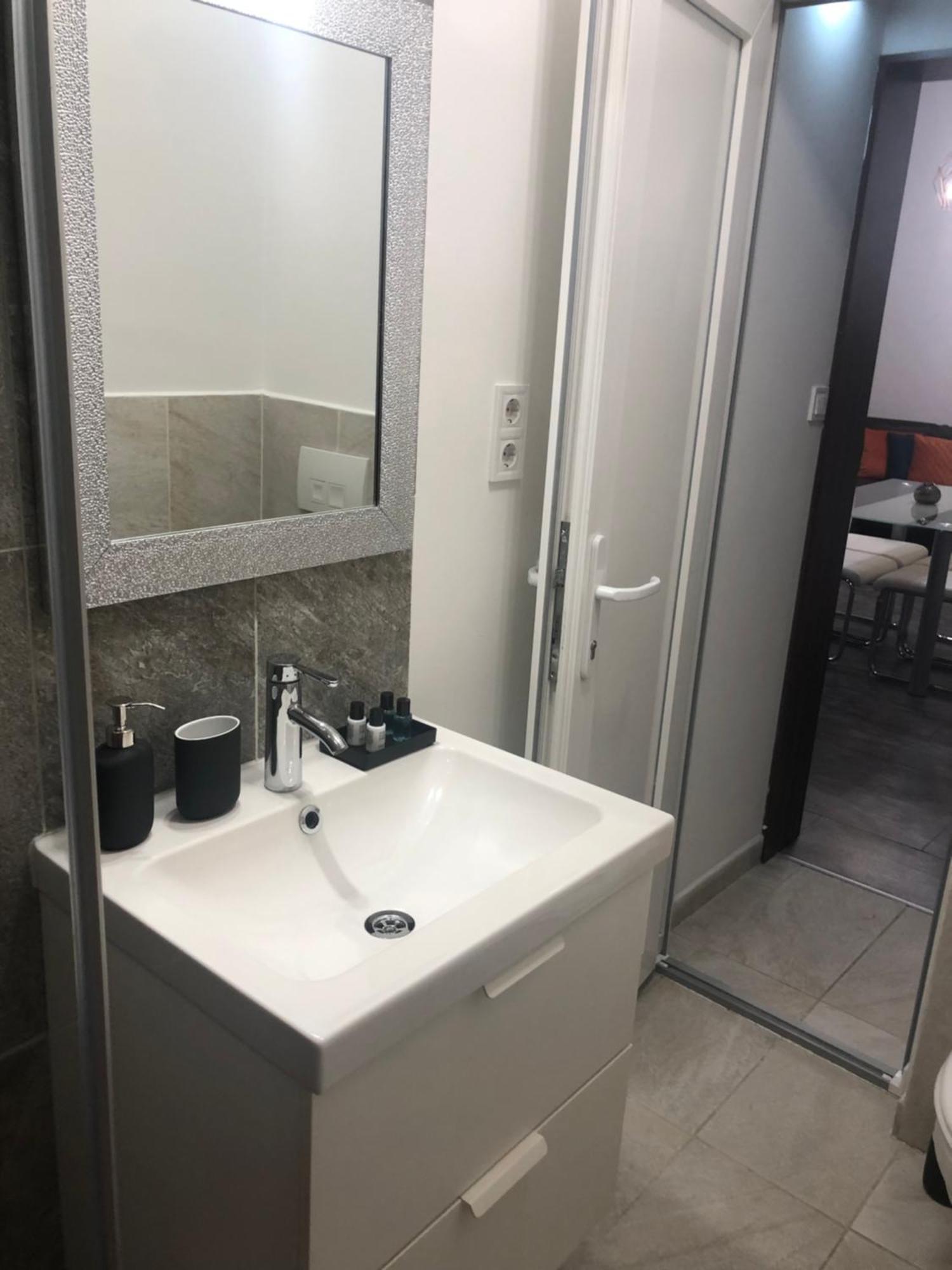 Dohany Apartment Deluxe Budapest Bagian luar foto